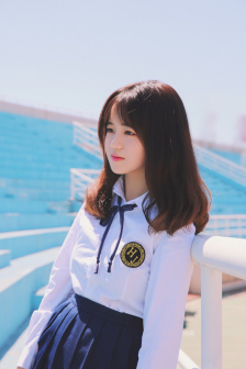 《丰满女学生》伦理hd